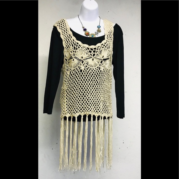 NWT.  Sacred Threads Fringe Tunic. 215-522. CL/WH - Picture 3 of 4
